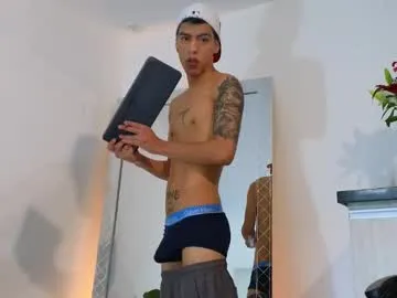 KiaraCold – webcam model profile photo Image 8