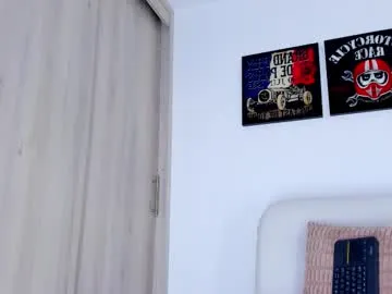 ChloeDurgot – webcam model profile photo Image 3