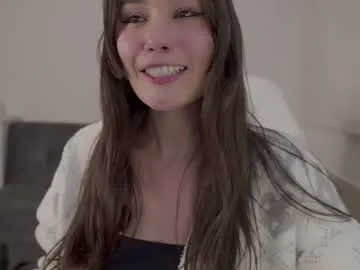 LorineSwan – webcam model profile photo Image 15