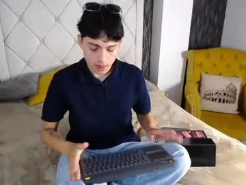 ap_couple – webcam model profile photo Image 4