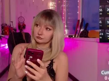 monicaflower – webcam model profile photo Image 3