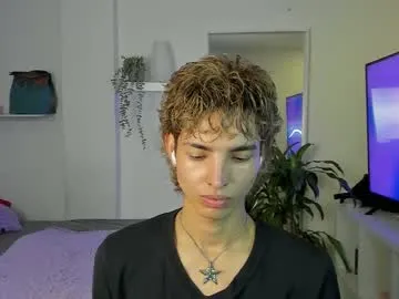 brownboy6999 – webcam model profile photo Image 17