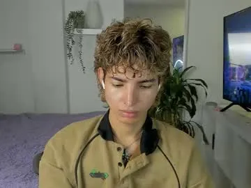 brownboy6999 – webcam model profile photo Image 18