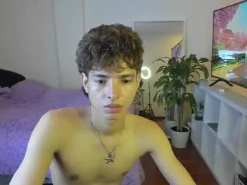 brownboy6999 – webcam model profile photo Image 3