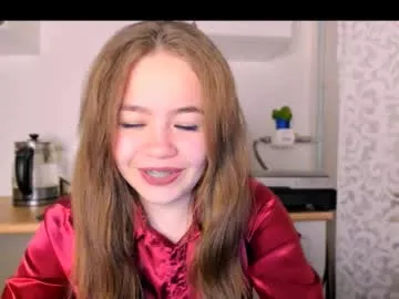 Seline – webcam model profile photo Image 10