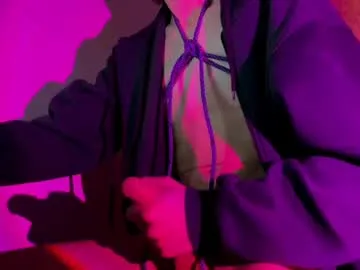 noemibcnz cam session Image 4