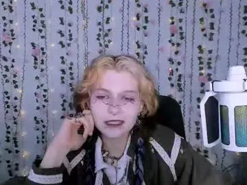 scarlet_bloom__ – webcam model profile photo