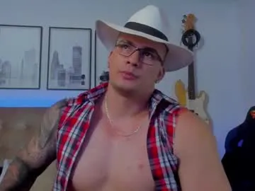 topalphaboss – webcam model profile photo Image 18