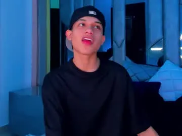 daani_hott – webcam model profile photo Image 17