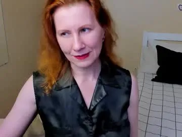 NyraFlame – webcam model profile photo Image 16