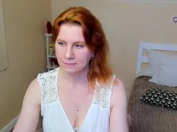 NyraFlame – webcam model profile photo Image 5