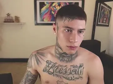 mochasins_ – webcam model profile photo Image 3