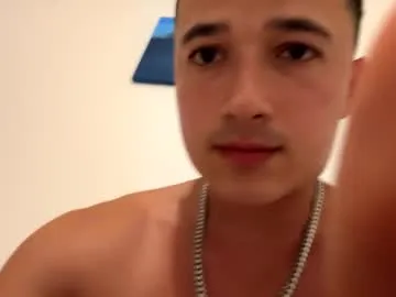 yournewkink12 – webcam model profile photo Image 8