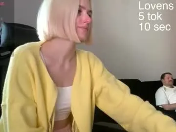 MollyDevine – webcam model profile photo Image 15