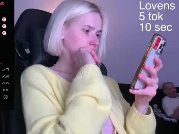 MollyDevine – webcam model profile photo Image 19