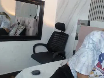 MadelineDemie – webcam model profile photo Image 16