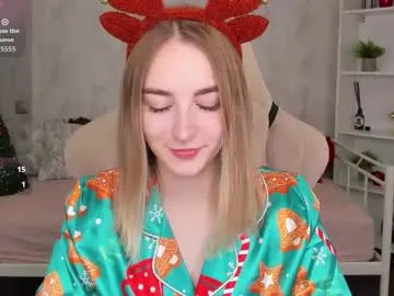 ElaMinov – webcam model profile photo Image 4