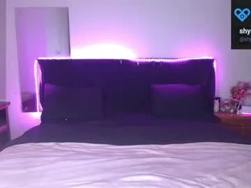 KittyDivinita – webcam model profile photo Image 15