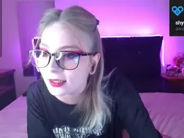 KittyDivinita – webcam model profile photo Image 4