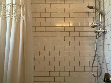 Seline – webcam model profile photo Image 6