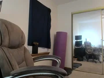 puneripiya – webcam model profile photo Image 3