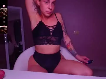 HellenSuric – webcam model profile photo Image 15