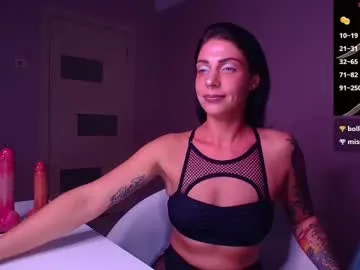 HellenSuric – webcam model profile photo Image 3