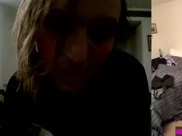 adelineefoxxx – webcam model profile photo Image 14