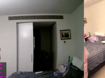 adelineefoxxx – webcam model profile photo Image 9