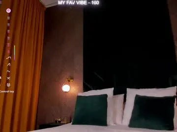 aliceclark__ – webcam model profile photo Image 12