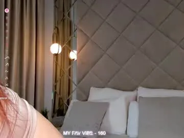 aliceclark__ – webcam model profile photo Image 3