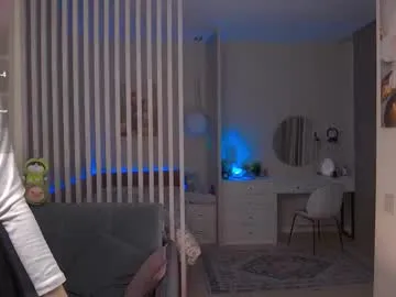 your_dolls – webcam model profile photo Image 3