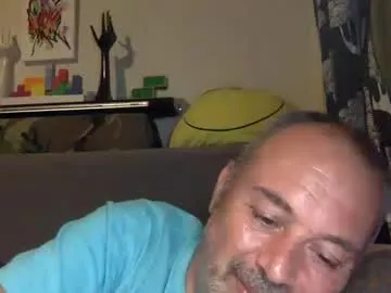 puneripiya – webcam model profile photo Image 8