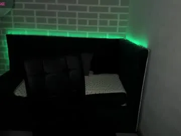 puneripiya – webcam model profile photo Image 8