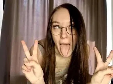 AliceKrosmans – webcam model profile photo Image 6