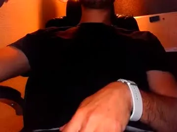 stupidguy294367 – webcam model profile photo