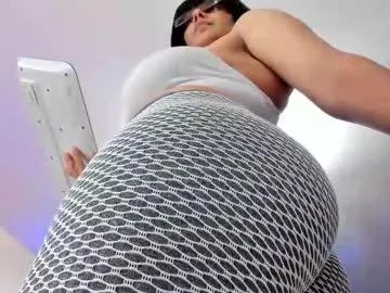 shreya_0 – webcam model profile photo Image 6