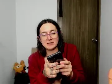 EmiliaWalker – webcam model profile photo Image 11