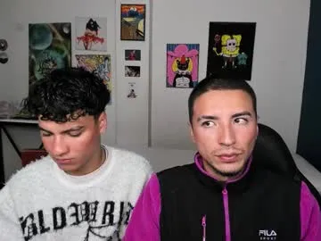 lau__1 – webcam model profile photo Image 17