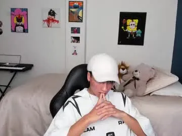 lau__1 – webcam model profile photo Image 5