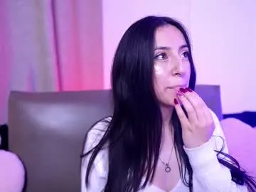 KylieSummer – webcam model profile photo Image 18