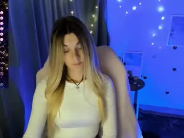 EmiliaWalker – webcam model profile photo Image 17