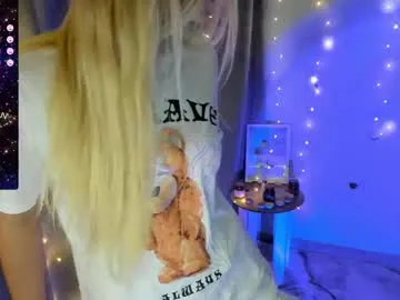 EmiliaWalker – webcam model profile photo Image 8