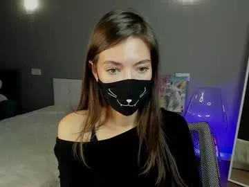 KiraMae – webcam model profile photo Image 3