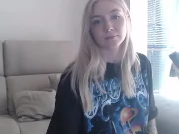 monicaflower – webcam model profile photo Image 4