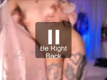 TheaMaleko – webcam model profile photo Image 17