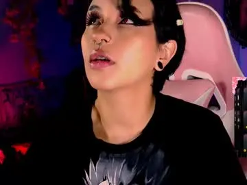 TheaMaleko – webcam model profile photo Image 3