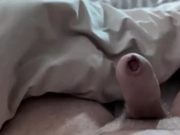 iamsomeone1234 – webcam model profile photo Image 11