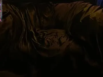 EllieParkeer – webcam model profile photo Image 14