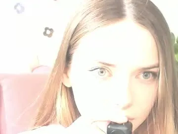 skinny_hottie18 – webcam model profile photo Image 10